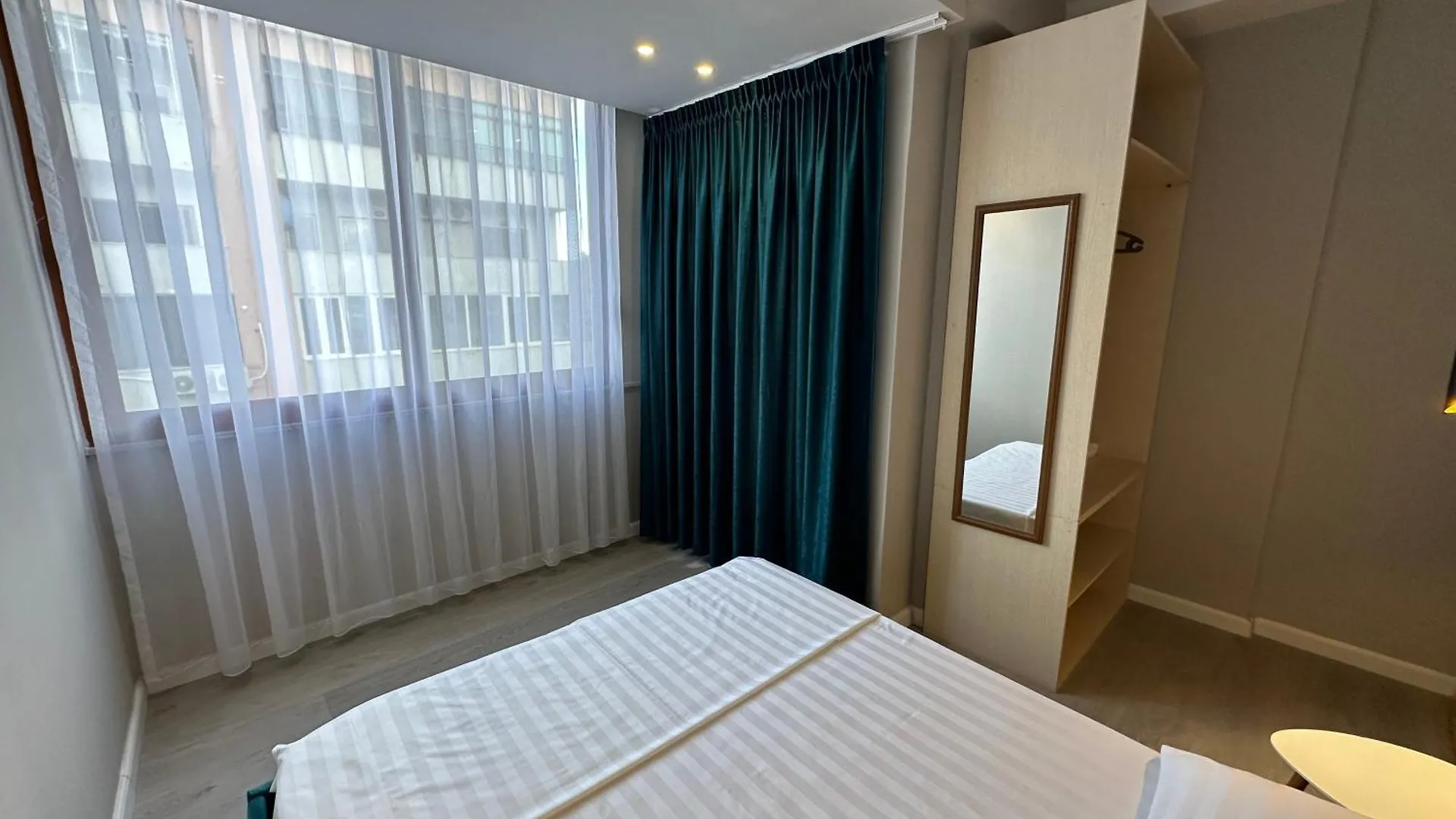 Xhimi'S Seaside Apartments Durrës