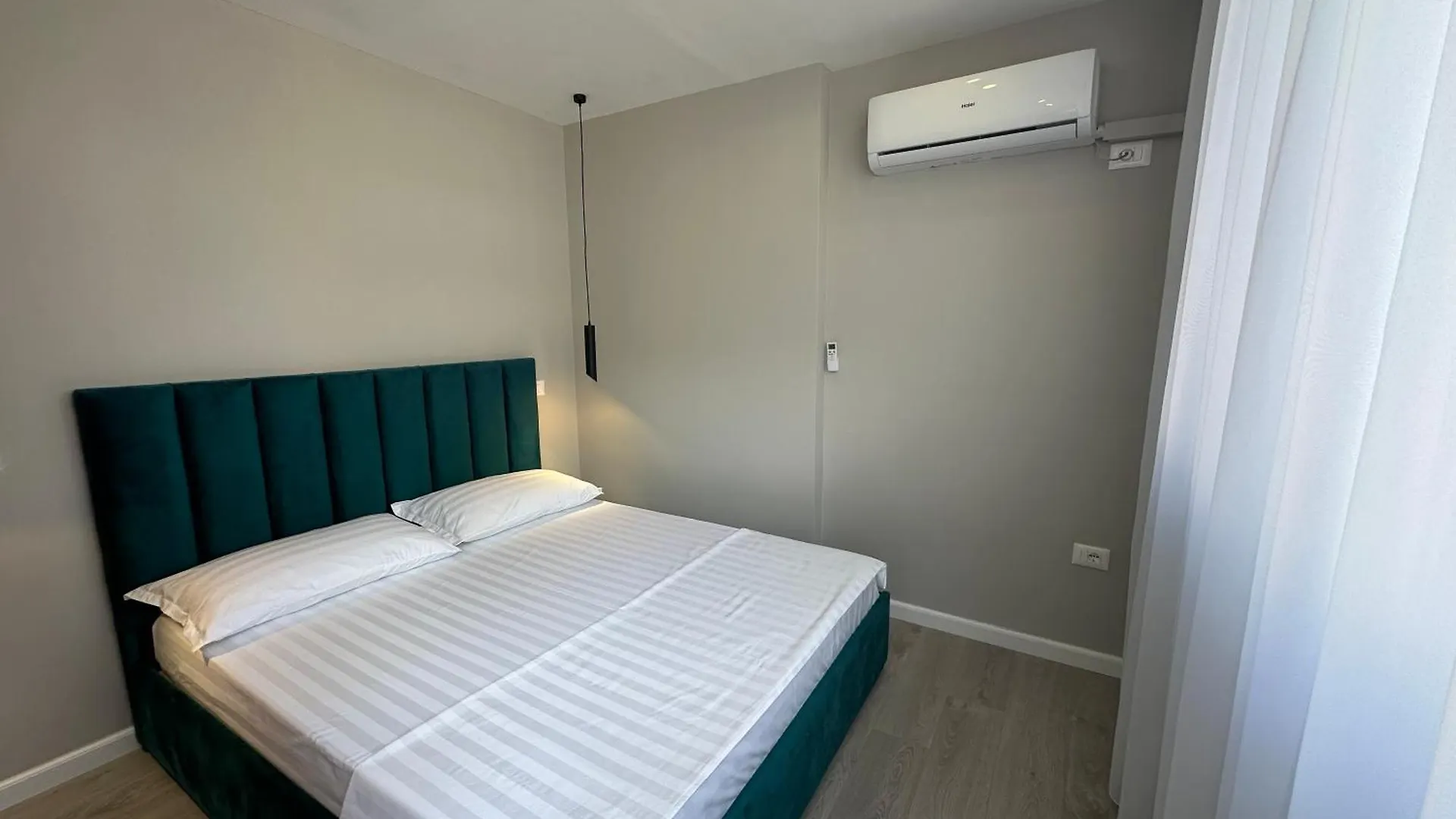 Xhimi'S Seaside Apartments Durrës Albania