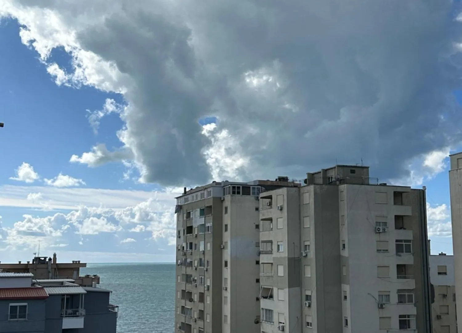 Xhimi'S Seaside Apartments Durrës 0*,